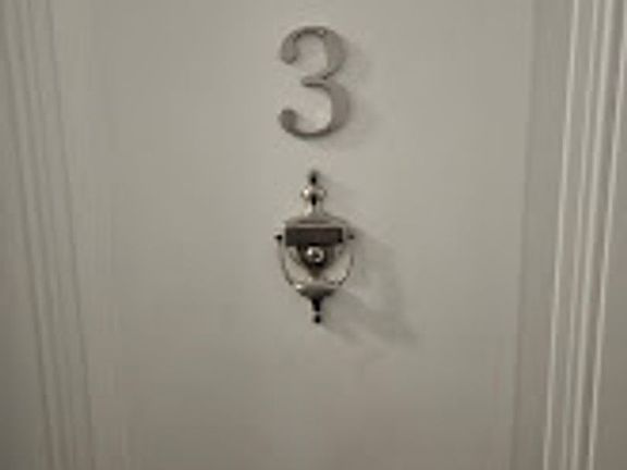2nd image of 515 London St APT 3
