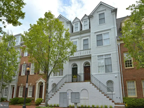720 Battery Pl, Alexandria, VA 22314