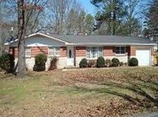 512 Crescent Dr SW, Hartselle, AL 35640