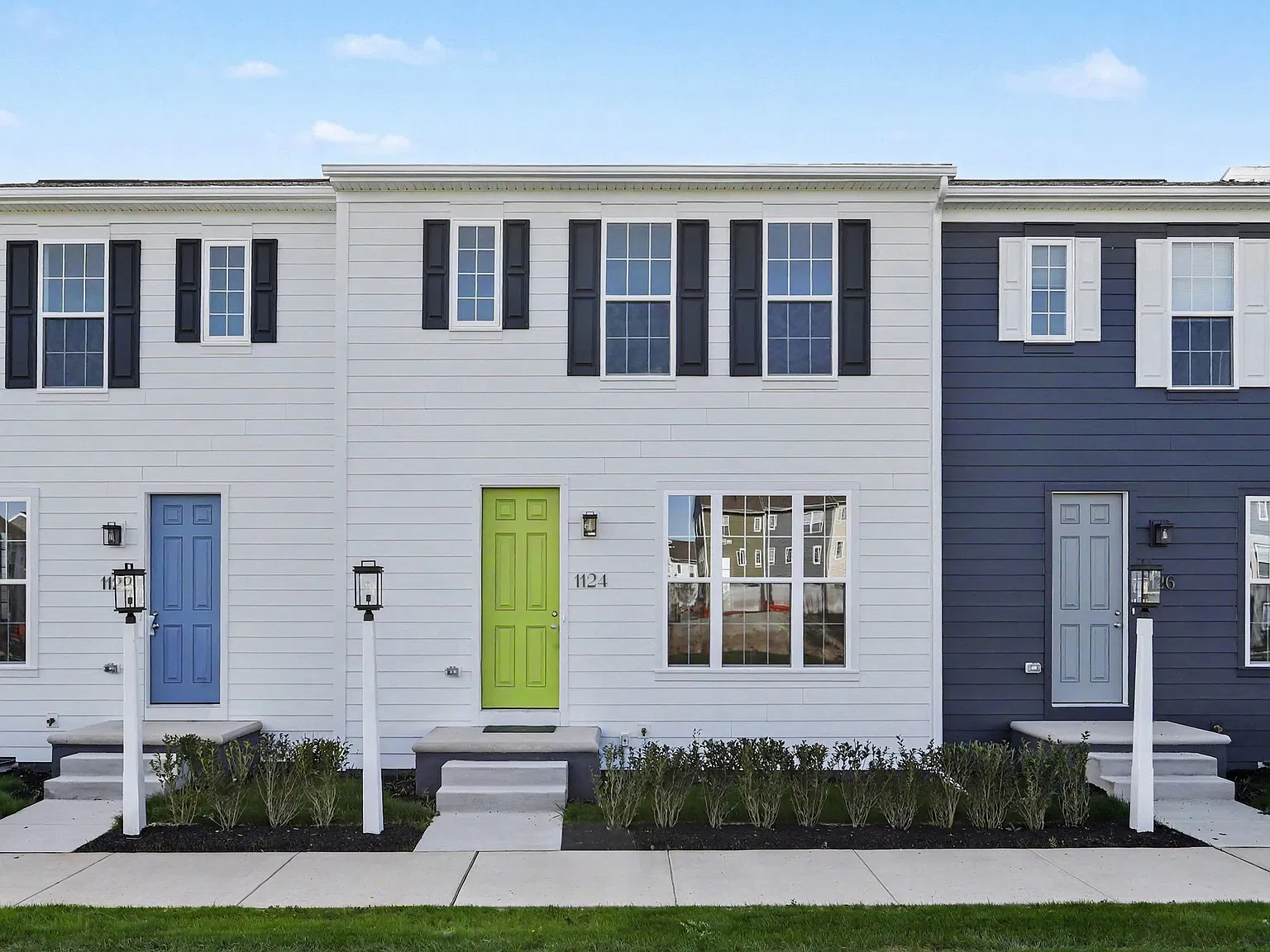 3 bed, 2.5 bath, 1402 sqft, $2,800 — Photo 1