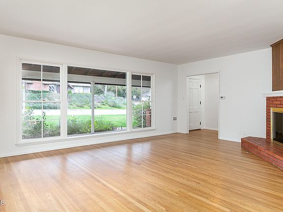5th image of 358 Knight Way
