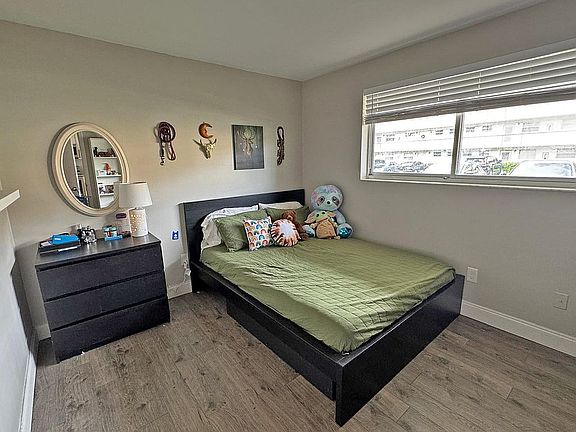 5th image of 1701 NW 75th Ave APT 104