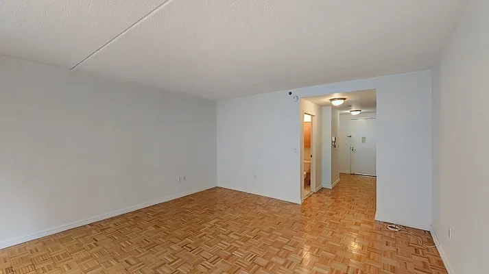 Rented by Lisa Management | media 12