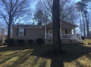 948 Cloister Dr, Winston Salem, NC 27127