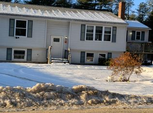 18 Hope Ave, Steep Falls, ME 04085