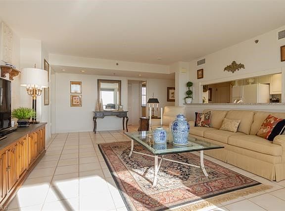 2nd image of 6585 Nicholas Blvd APT 903