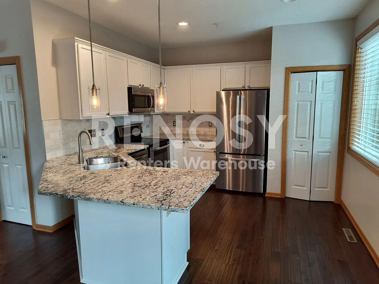 4BD/2BA in Hopkins Available Now — Photo 3