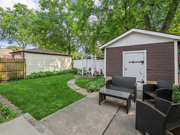 2nd image of 6832 Bradley Ave