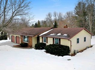 1009 Forest Grv, Green Bay, WI 54313