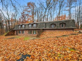 585 W Hinshaw Dr, Nineveh, IN 46164