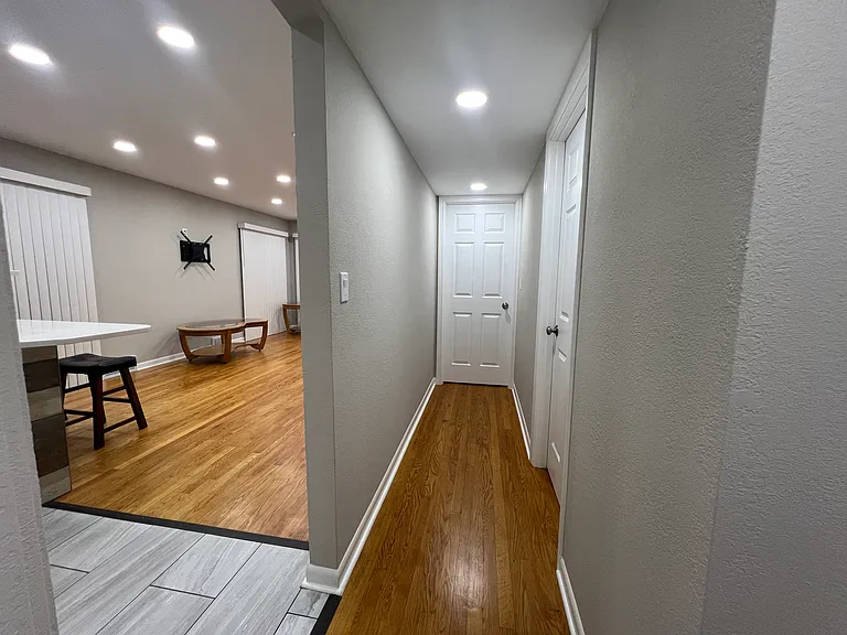 5348 N Lydell Ave — Photo 28