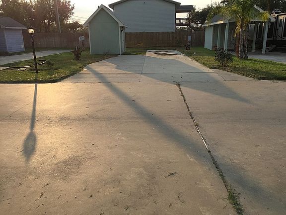 3rd image of 1406 W Corpus Christi St #18