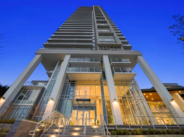 657 Whiting Way #3404, Coquitlam, BC V3J 0J6