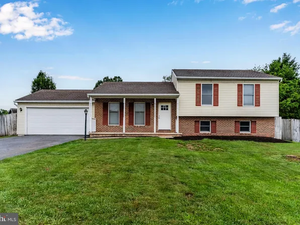 50 Oak Hill Dr, Etters, PA 17319