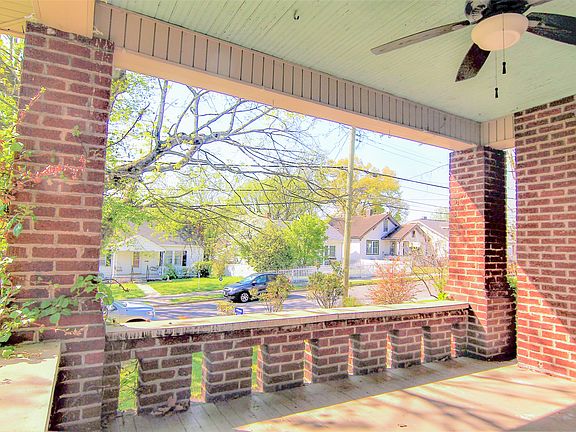 5th image of 1539 Claiborne Pl