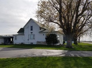 15693 W 800 S, Francesville, IN 47946