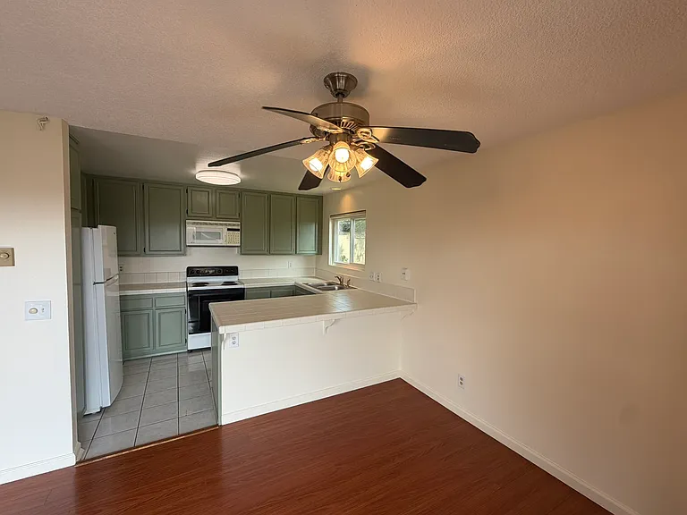 3652 Clairemont Dr #1A-1 — Photo 6