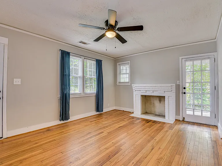 2066 Greene St — Photo 19
