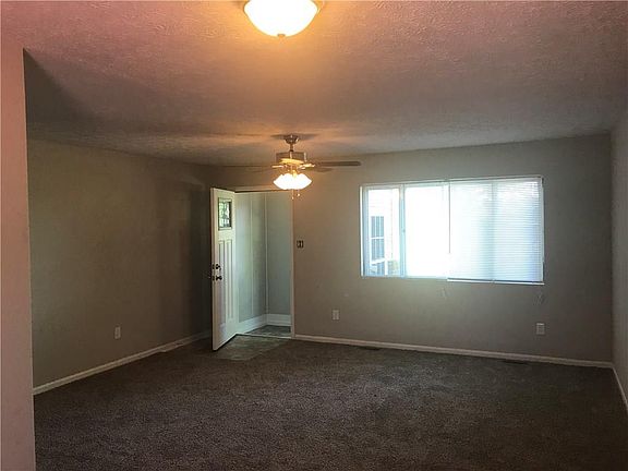 4th image of 3751 E County Road 600 S
