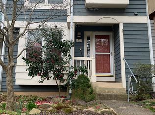 1652 Oak Spring Way, Reston, VA 20190