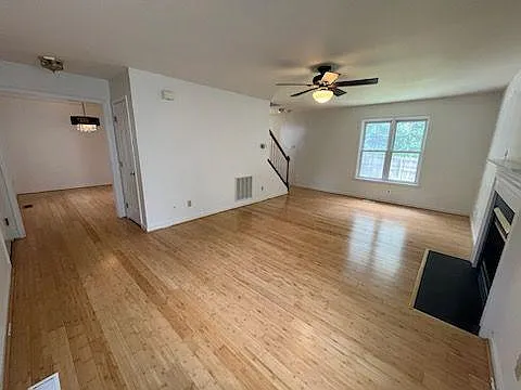 9405 Willow Ridge Dr — Photo 2