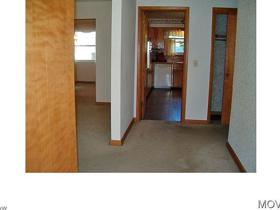 3rd image of 3306 James St