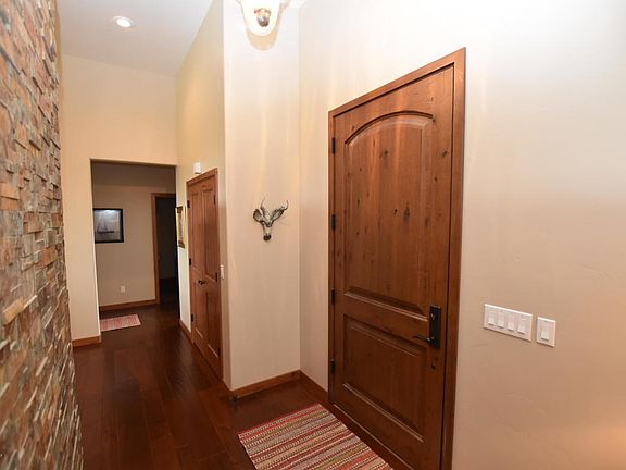 3rd image of 7520 Las Brisas Trl