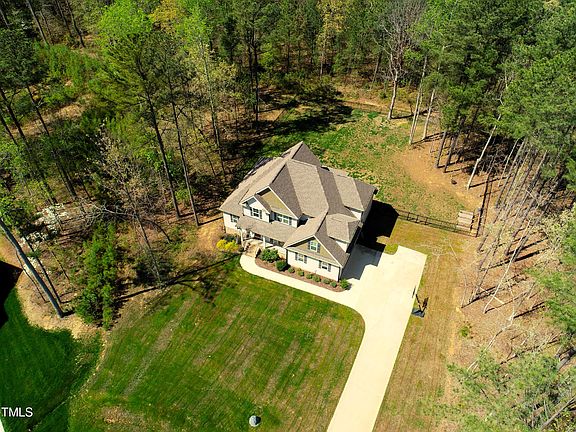 4th image of 140 Willow Bend Dr