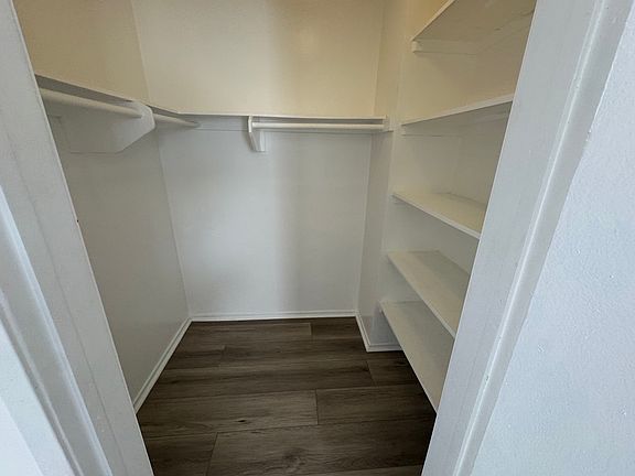 3rd image of 4023 W 141st St APT 11