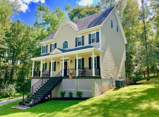 215 Beachcliff Rd, Blackstone, VA 23824