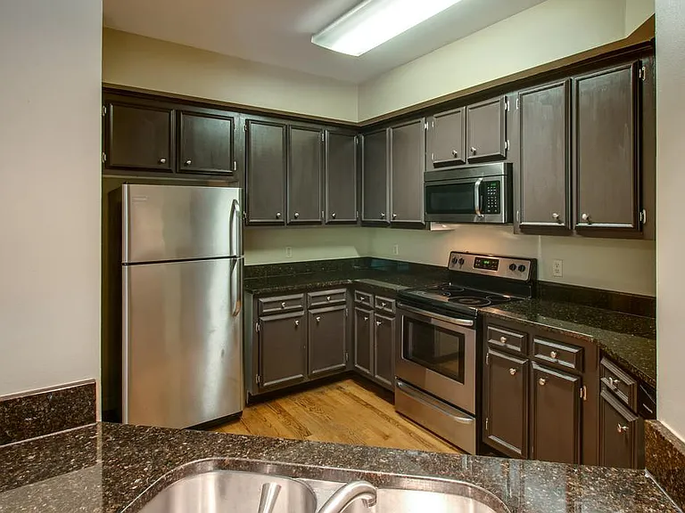 2110 Portland Ave #201 — Photo 2