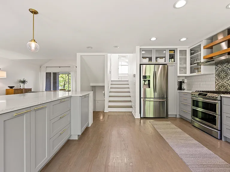 2990 Panorama Dr — Photo 5