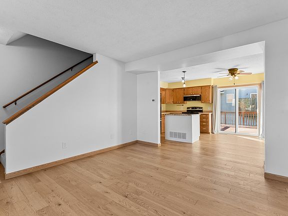 4th image of 2828 24th St NW #4