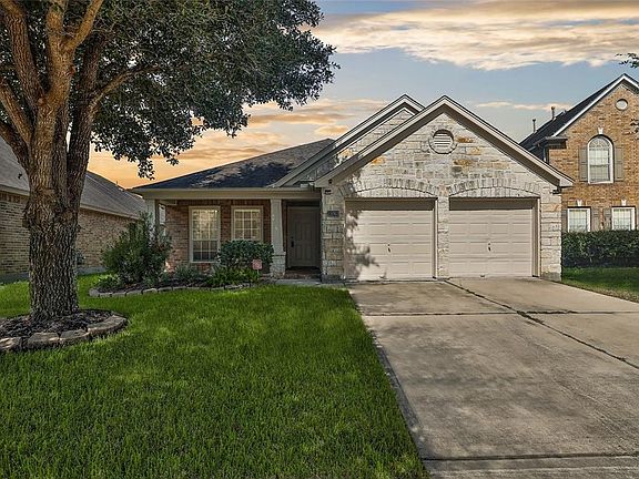 3rd image of 11063 Pierce Valley Dr