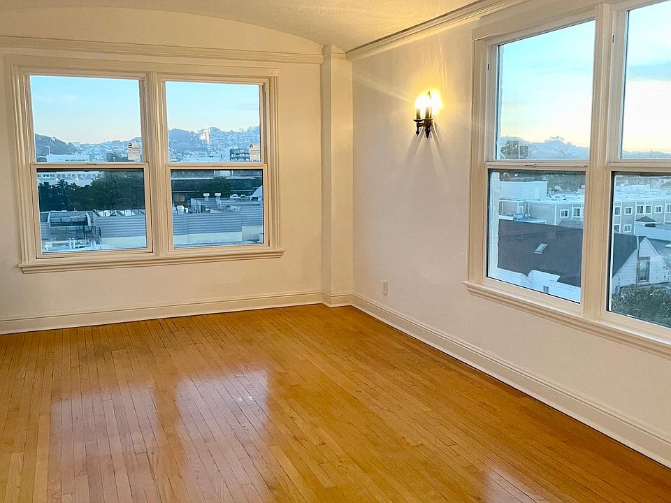 Living room - great view