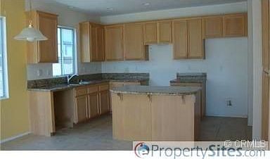 3rd image of 10942 Mayberry St