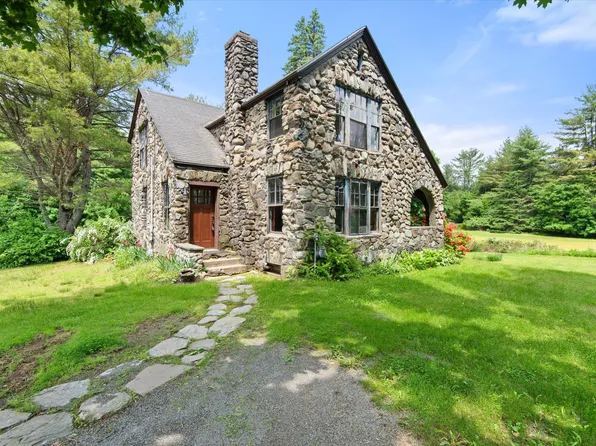 1320 State Street, Veazie, ME 04401