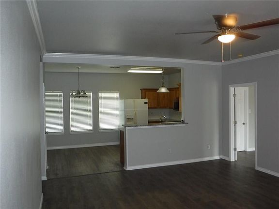 4th image of 6506 Fenwick Dr
