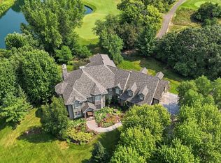 327 Lindsay Rd, Hudson, WI 54016