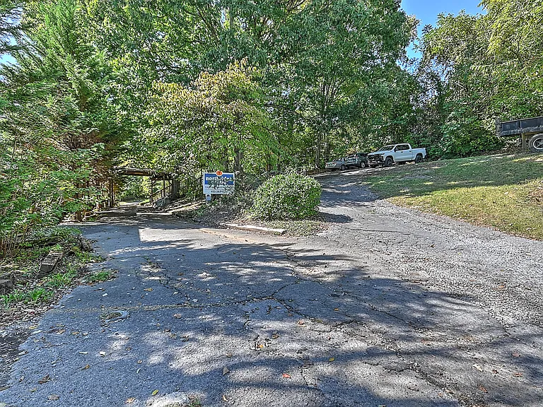 109 Beechnut St #7 — Photo 42