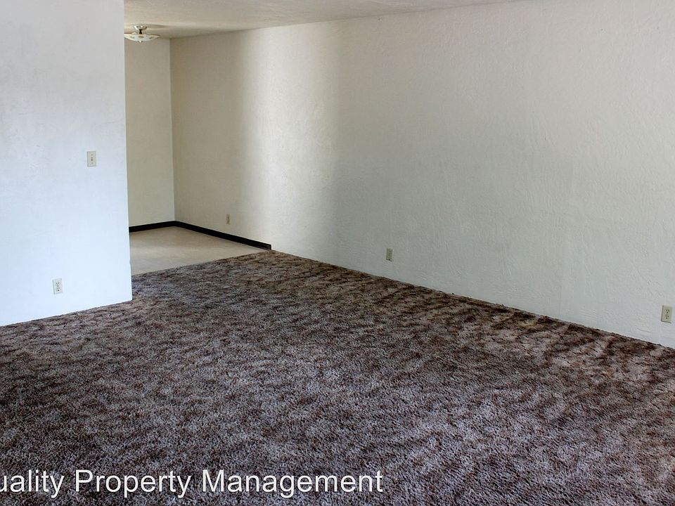 2nd image of 1210 Locust St