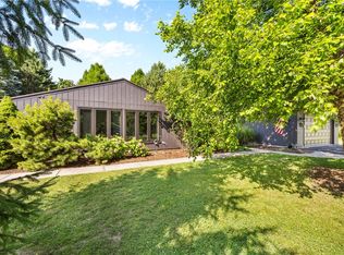 1077 Sharon Ct, Webster, NY 14580