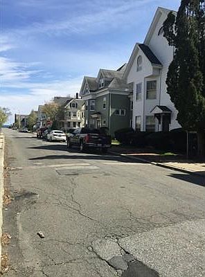 2nd image of 19 1/2 Atlantic Ave #1