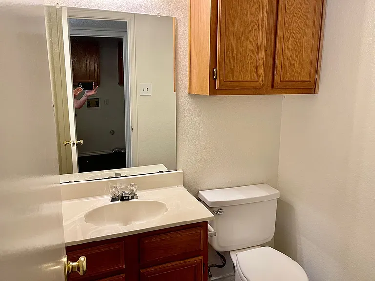 5202 Sherburne Dr — Photo 10