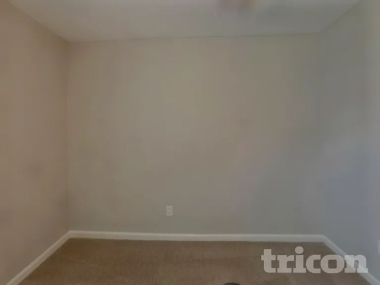498 Auburn Oaks Rd E — Photo 12