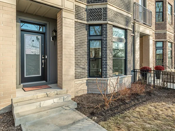 922 Berkhamsted Ln, Carmel, IN 46032