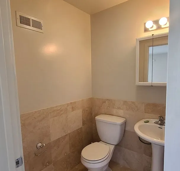 71 Warren Dr — Photo 30