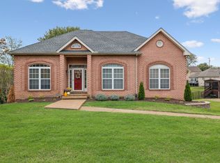 1011 Strathmore Way, Hendersonville, TN 37075