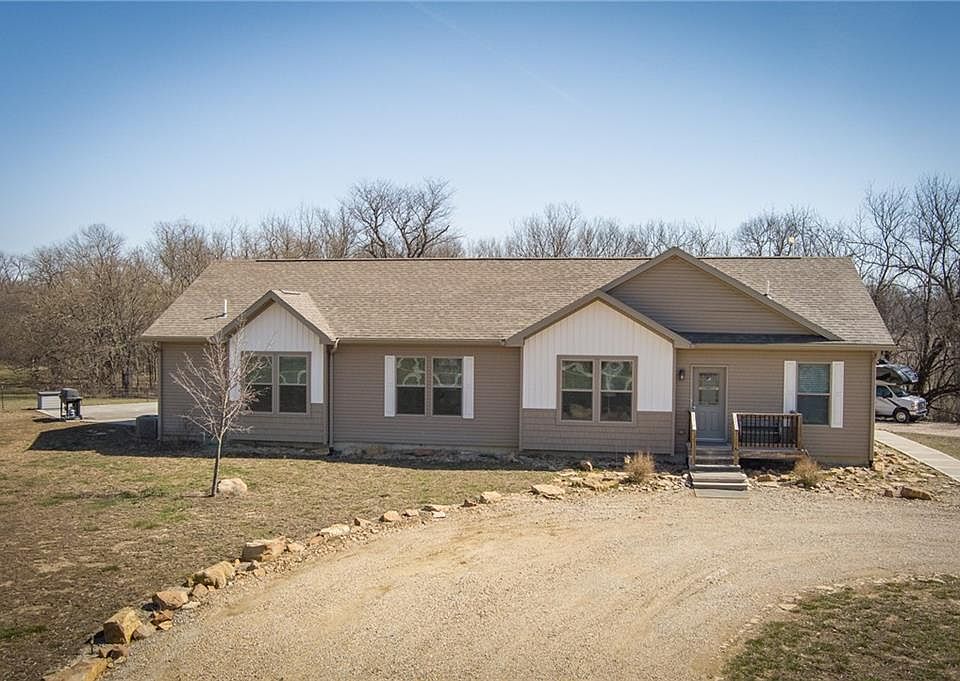 1st image of 1155 NW 250th Rd