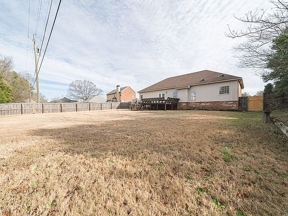 3rd image of 11 Lee Road 2082